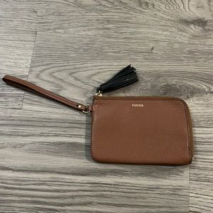 Fossil wristlet brown